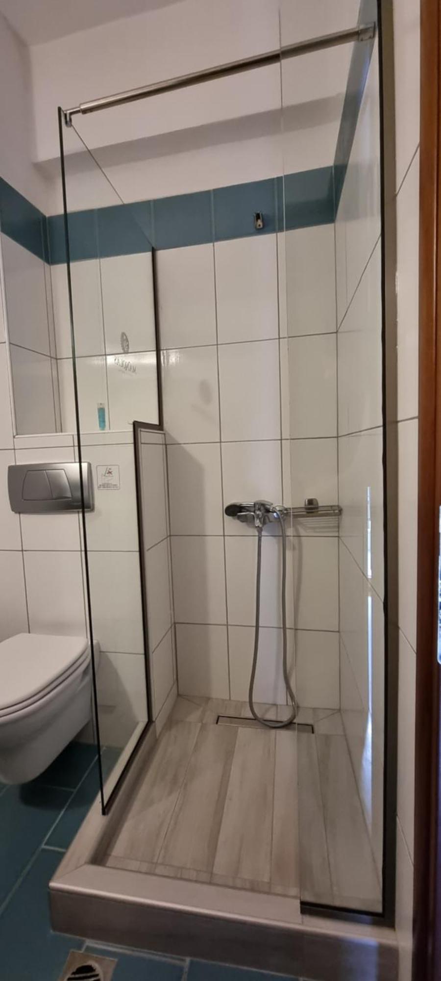 Manolas Pori Zimmer foto